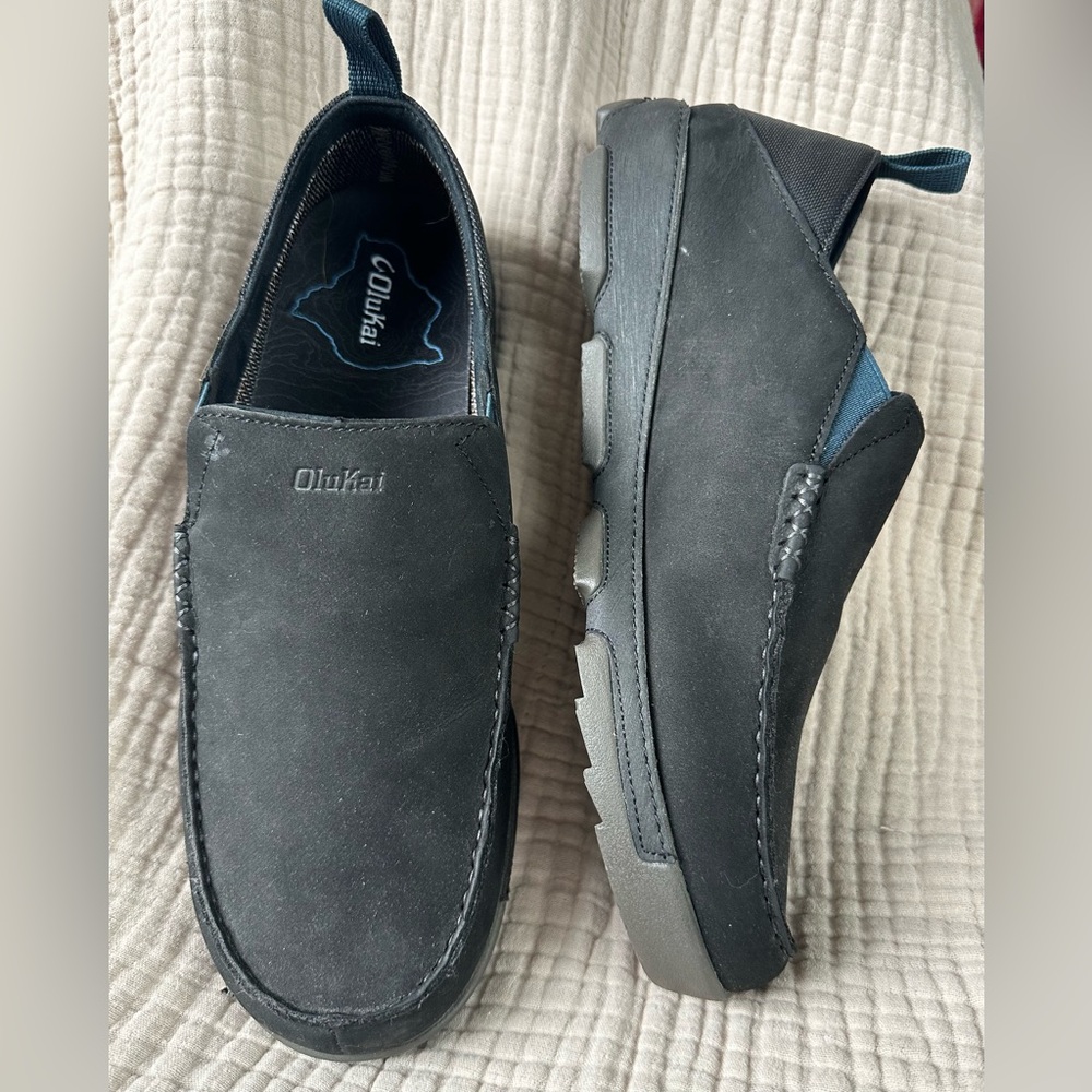 Men’s 10.5 OluKai Moloa Black Leather Loafers
